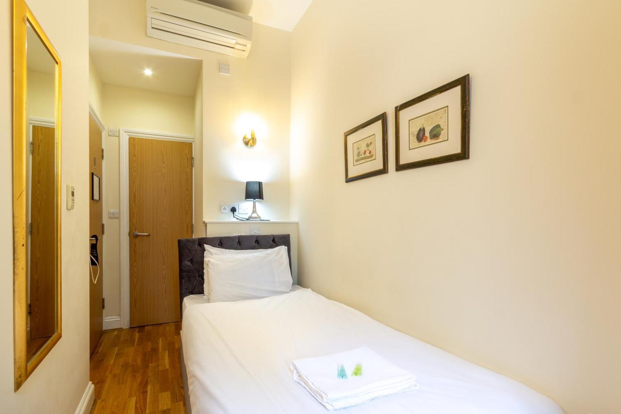 Coronation Hotel Λονδίνο Εξωτερικό φωτογραφία