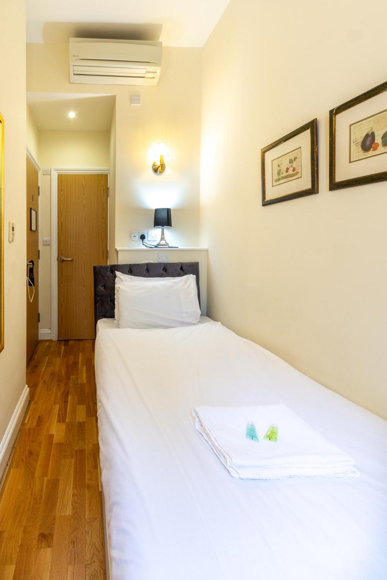 Coronation Hotel Λονδίνο Εξωτερικό φωτογραφία