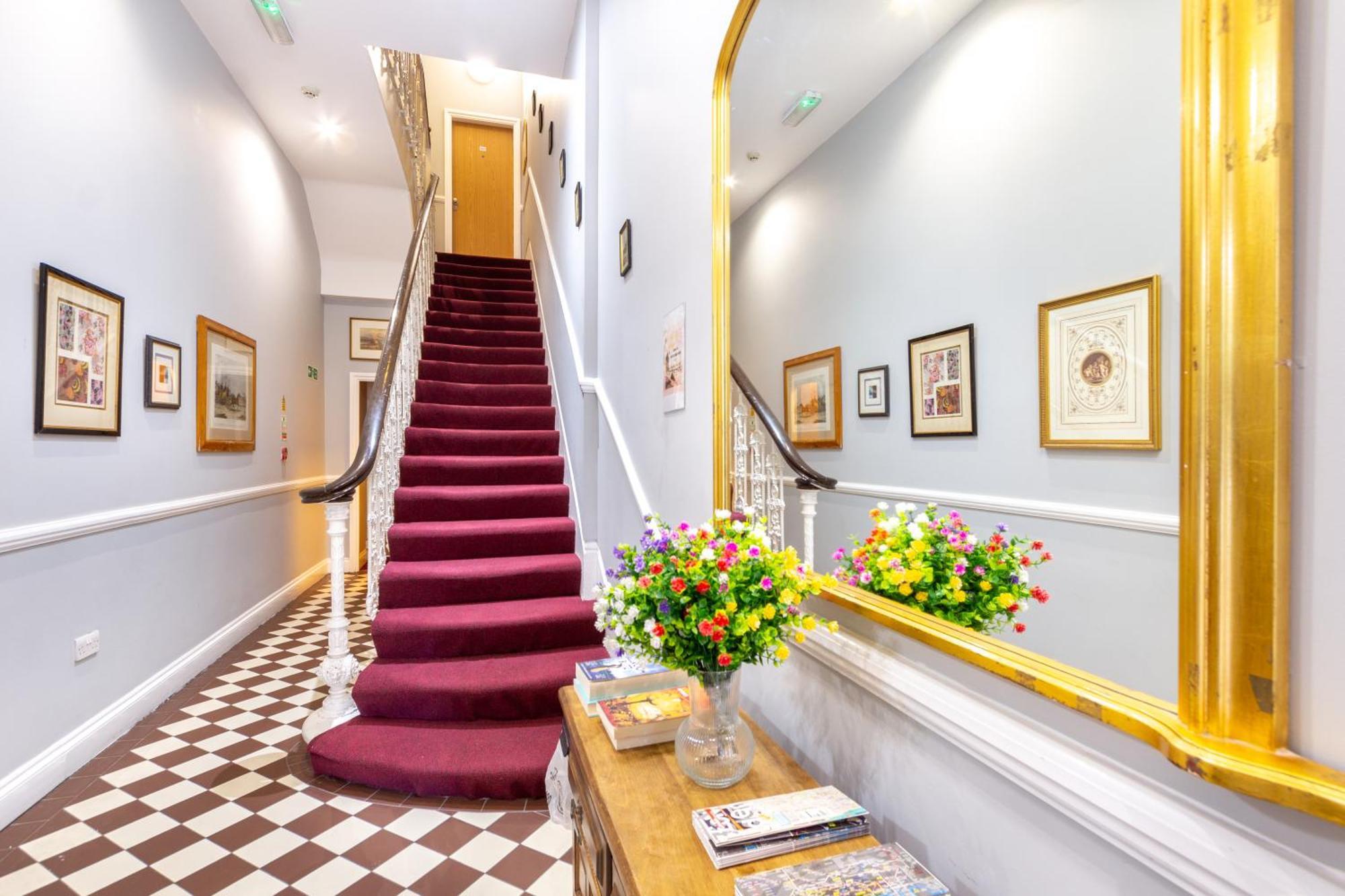 Coronation Hotel Λονδίνο Εξωτερικό φωτογραφία